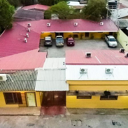 Mados Hotel Tamarindo Choluteca Exterior foto